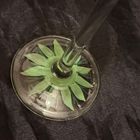 Tropical Palm Tree Wine Glass Set - Picture 4 of 7